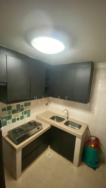 Kondominium untuk Dijual di D'Melor Condominium - Henry Liew - Kitchen - PropertyGuru.com.my