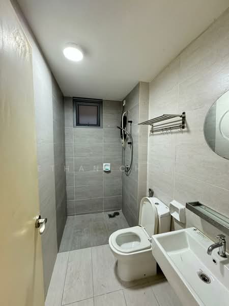 Servis Apartment untuk Disewa di Gravit8, Klang - Ethan Chong - Bathroom - PropertyGuru.com.my