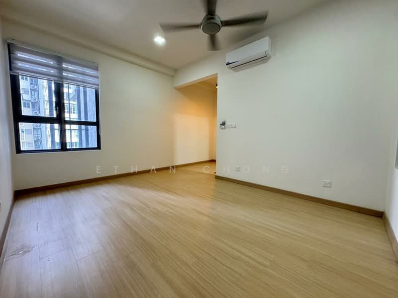 Servis Apartment untuk Disewa di Gravit8, Klang - Ethan Chong - Living Room - PropertyGuru.com.my