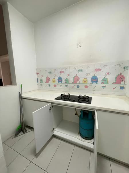 Condominium for Rent at Vertu Resort - Carmen Por - Kitchen - PropertyGuru.com.my
