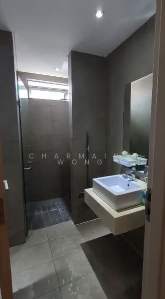 Kondominium untuk Disewa di Vivo Residential Suites - Charmaine Wong - Bathroom - PropertyGuru.com.my