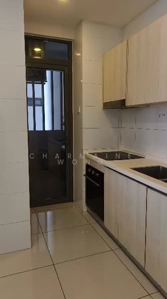 Kondominium untuk Disewa di Vivo Residential Suites - Charmaine Wong - Kitchen - PropertyGuru.com.my