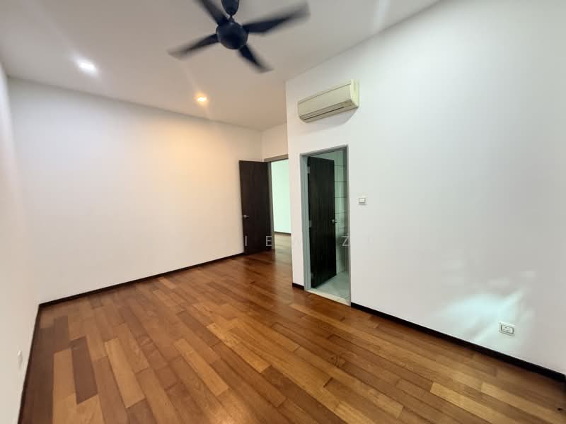 Semi-Detached House for Sale in Taman Bukit Serdang (Seri Kembangan) - Tey Siew Zing - Interior - PropertyGuru.com.my