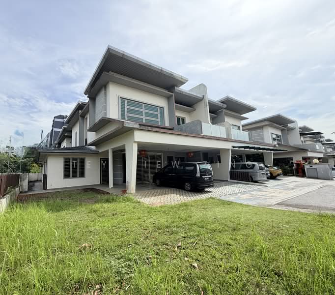 Semi-Detached House for Sale in Taman Bukit Serdang (Seri Kembangan) - Tey Siew Zing - Exterior - PropertyGuru.com.my