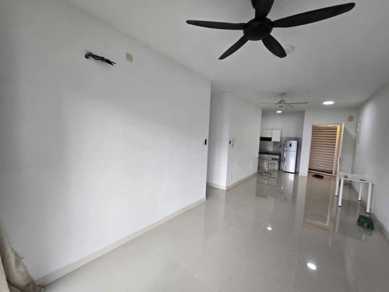 Kondominium untuk Disewa di Scenaria @ North Kiara Hills - Raymond Siew - Living Room - PropertyGuru.com.my