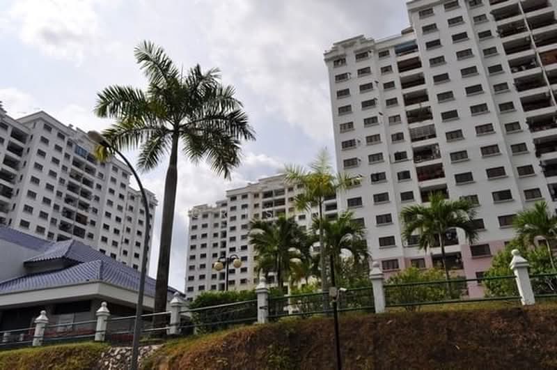 Pangsapuri untuk Dijual di Pearl Garden - Cris Ng - Exterior - PropertyGuru.com.my
