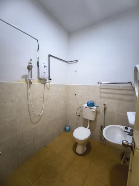 2-storey Terraced House for Sale in Sepang (Selangor) - Abu Mansur - Bathroom - PropertyGuru.com.my