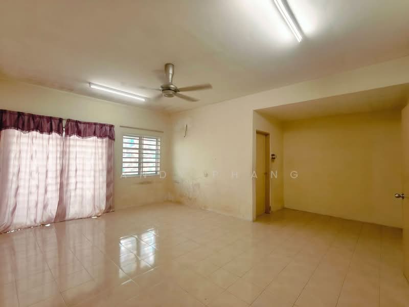 2-storey Terraced House for Rent in Taman Rapat Indah (Ipoh) - Mandy Phang - Living Room - PropertyGuru.com.my