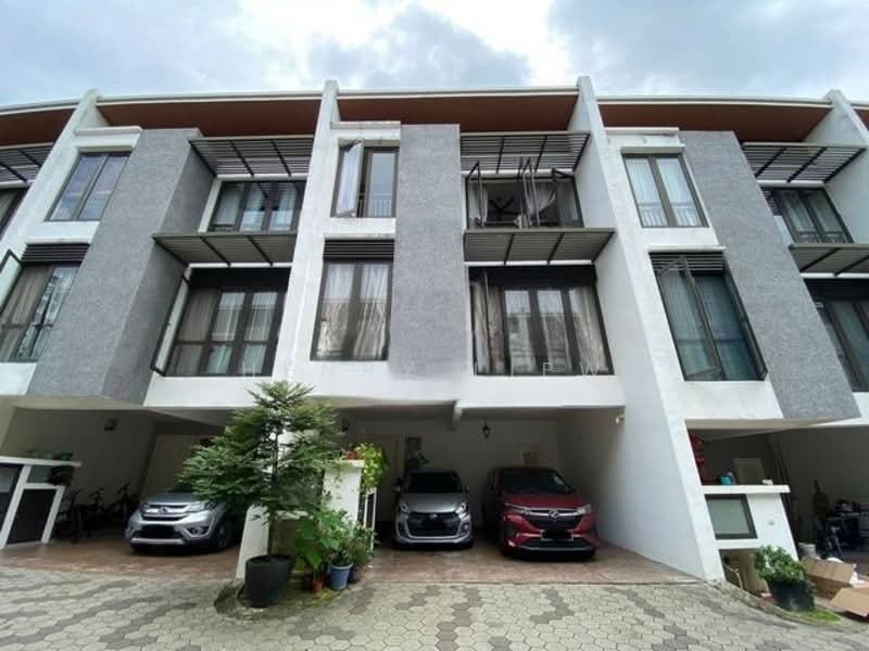 3-storey Terraced House for Sale in Cyberjaya (Selangor) - Henry Liew - Exterior - PropertyGuru.com.my