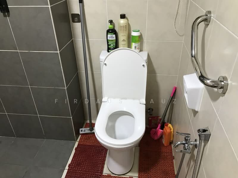 Servis Apartment untuk Disewa di Tiara Imperio Residence - Firdaus Dauz - Bathroom - PropertyGuru.com.my