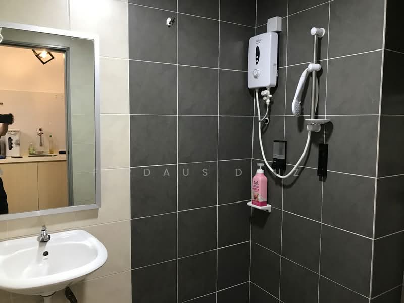 Servis Apartment untuk Disewa di Tiara Imperio Residence - Firdaus Dauz - Bathroom - PropertyGuru.com.my