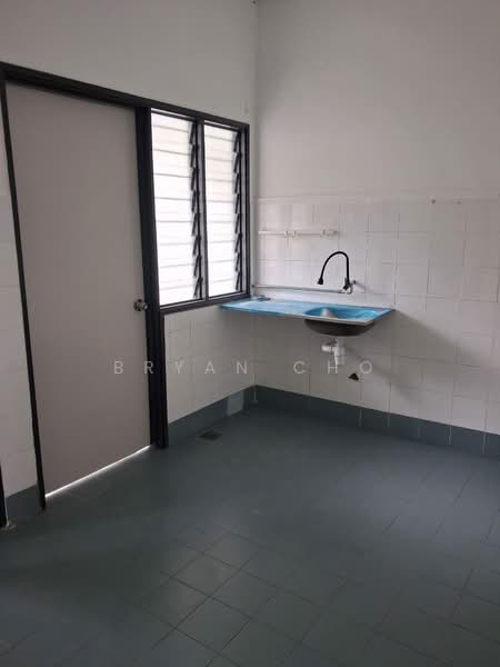 2-storey Terraced House for Rent in Taman Puncak Jalil (Seri Kembangan) - Bryan Cho - Kitchen - PropertyGuru.com.my