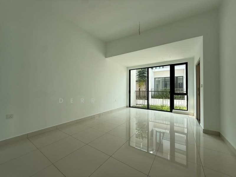 2-storey Terraced House for Sale in Elmina (Shah Alam) - Derrick Ang - Living Room - PropertyGuru.com.my
