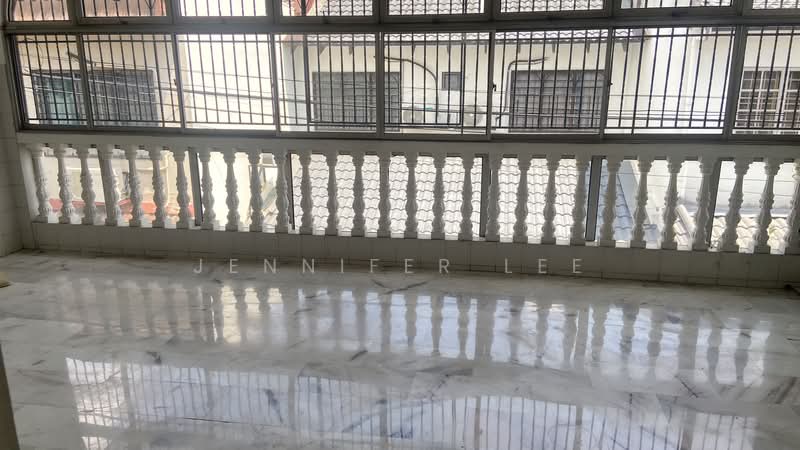 Rumah Teres untuk Disewa di Subang Jaya (Selangor) - Jennifer Lee - Balcony - PropertyGuru.com.my