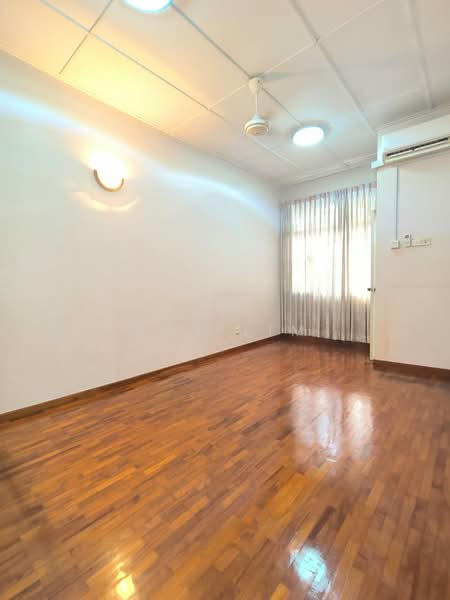 Rumah Teres 2 Tingkat untuk Dijual di Taman Molek (Johor Bahru) - May Lim - Interior - PropertyGuru.com.my