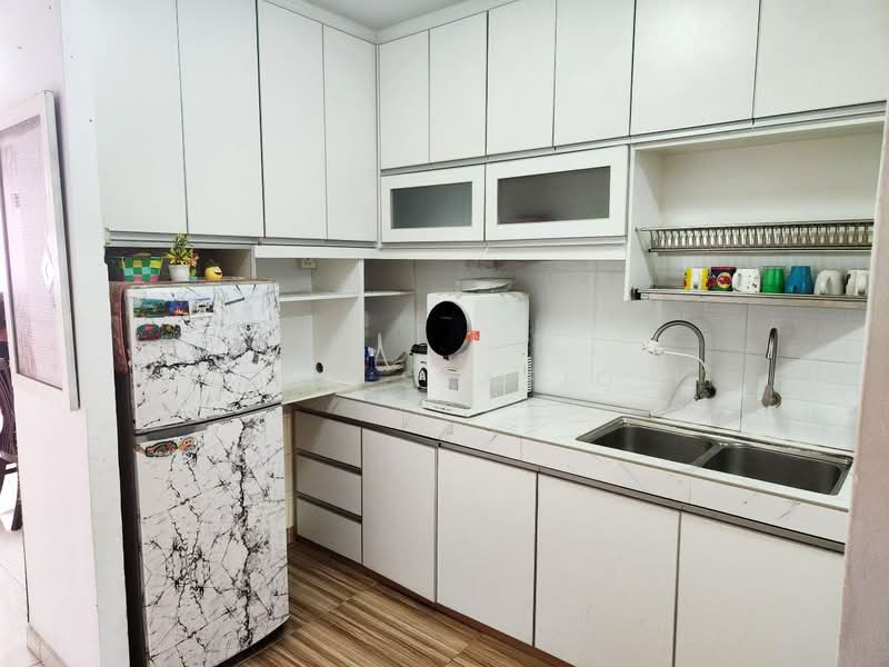 Apartment for Sale at Abdullah Hukum Apartment - Zul Syafiq - Kitchen - PropertyGuru.com.my