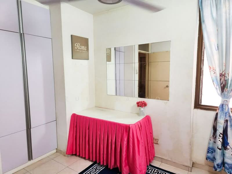 Apartment for Sale at Abdullah Hukum Apartment - Zul Syafiq - Bedroom - PropertyGuru.com.my