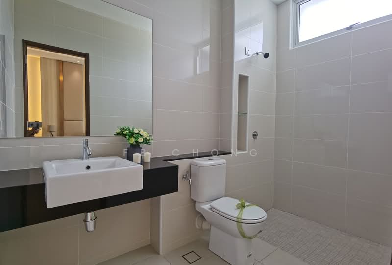 Kondominium untuk Dijual di Vista Bayu Condominium @ Sg. Ramal - FB Chong - Bathroom - PropertyGuru.com.my