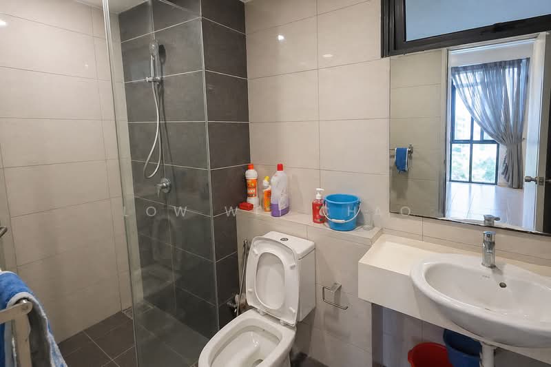 Condominium for Sale at Inwood Residences - Low Wei Chao - Bathroom - PropertyGuru.com.my