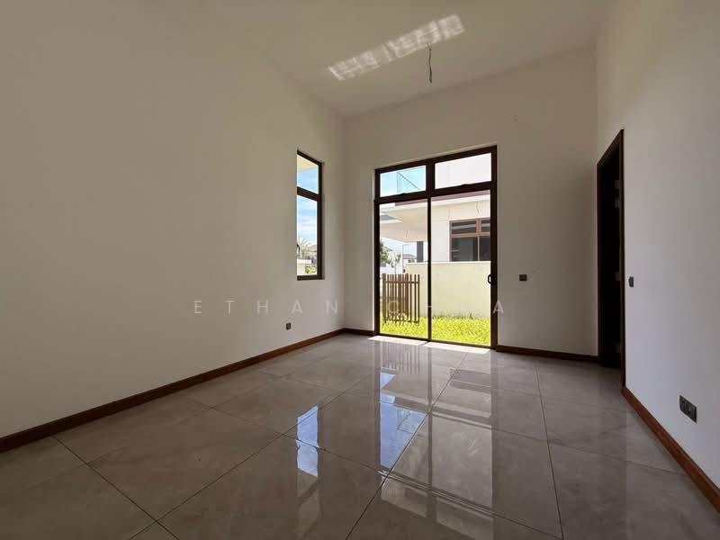 Bungalow for Sale in Setia Alam (Selangor) - Ethan Chua - Living Room - PropertyGuru.com.my
