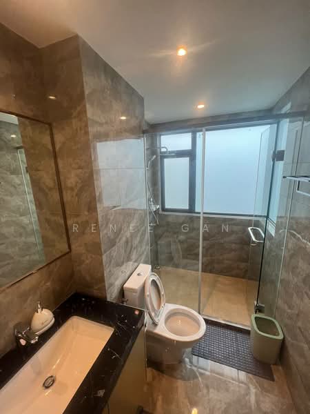 Servis Apartment untuk Disewa di R&F Princess Cove Phase 1 - Renee Gan - Bathroom - PropertyGuru.com.my