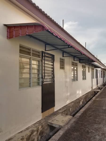 1-storey Terraced House for Sale in Ayer Keroh (Melaka) - Hasliza Hassan - Exterior - PropertyGuru.com.my