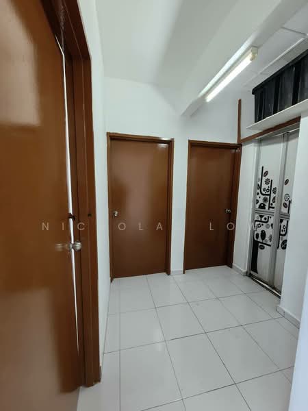 Rumah Flat untuk Disewa di Flat Taman Pelangi Indah - Nicholas Low - Corridor - PropertyGuru.com.my
