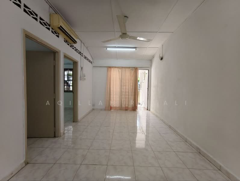 1-storey Terraced House for Sale in Taman Salak Jaya (Salak South) - Aqillah Razali - PropertyGuru.com.my