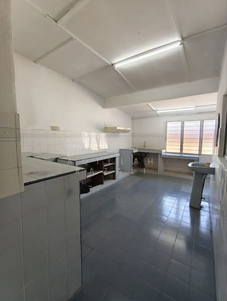 1-storey Terraced House for Sale in Taman Salak Jaya (Salak South) - Aqillah Razali - PropertyGuru.com.my