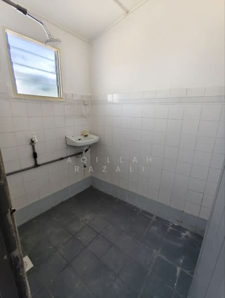 1-storey Terraced House for Sale in Taman Salak Jaya (Salak South) - Aqillah Razali - PropertyGuru.com.my