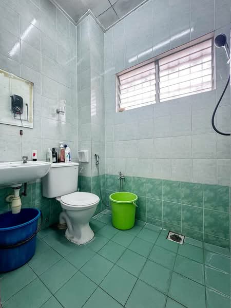 2-storey Terraced House for Sale in Bandar Tasik Puteri (Rawang) - Amzar Faiz - Bathroom - PropertyGuru.com.my