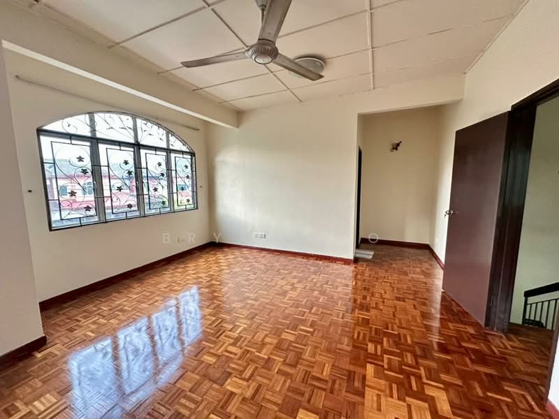 2-storey Terraced House for Sale in Taman Puncak Jalil (Seri Kembangan) - Bryan Cho - Interior - PropertyGuru.com.my
