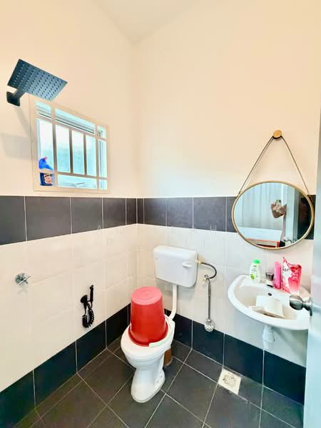 1-storey Terraced House for Sale in Banting (Selangor) - Aqillah Razali - PropertyGuru.com.my