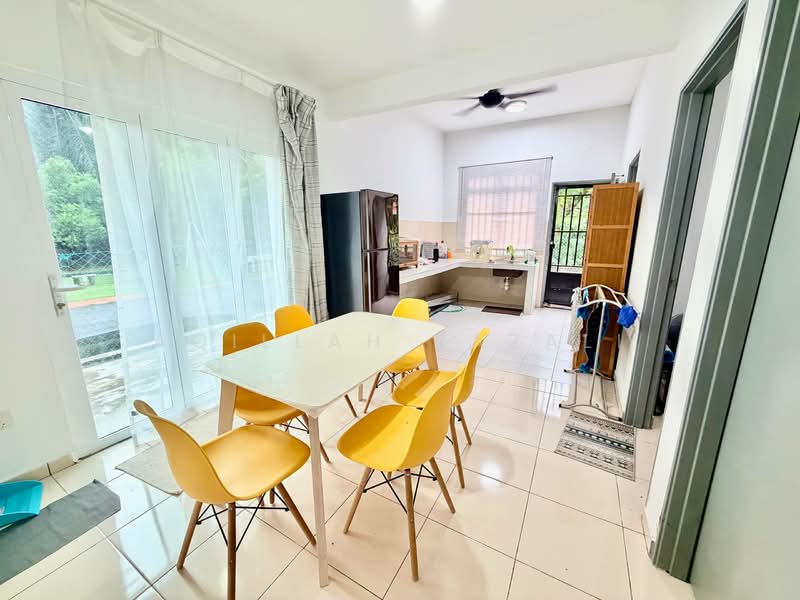 1-storey Terraced House for Sale in Banting (Selangor) - Aqillah Razali - PropertyGuru.com.my
