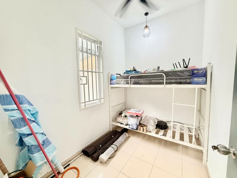1-storey Terraced House for Sale in Banting (Selangor) - Aqillah Razali - PropertyGuru.com.my