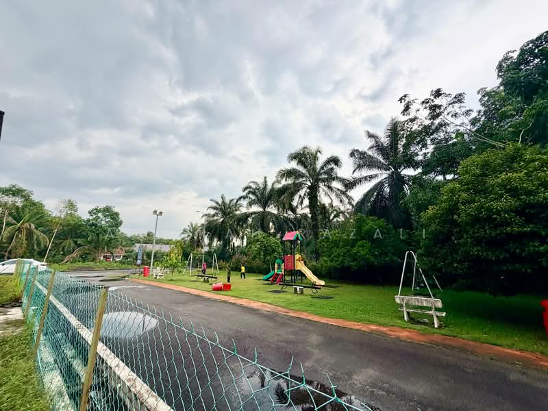 1-storey Terraced House for Sale in Banting (Selangor) - Aqillah Razali - PropertyGuru.com.my