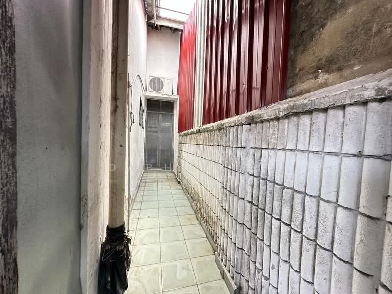 Terraced House for Rent in Taman Johor Jaya (Johor Bahru) - Daphne Lee - Exterior - PropertyGuru.com.my