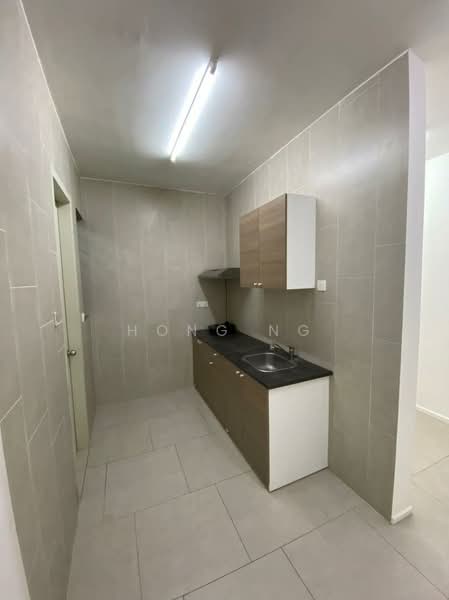 Service Residence for Sale at Geo Bukit Rimau - Hong Ng - Kitchen - PropertyGuru.com.my