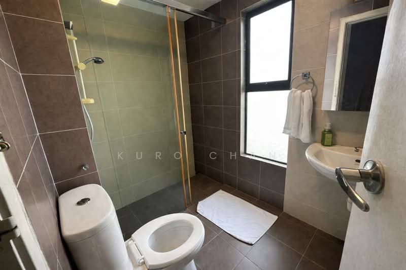 Kondominium untuk Dijual di Atmosfera Kondominium - Kuro Chan - Bathroom - PropertyGuru.com.my