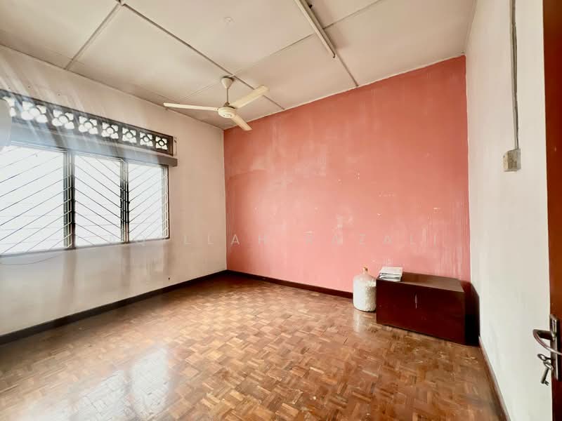 Rumah Teres 2 Tingkat untuk Dijual di Taman Hijau (Kajang) - Aqillah Razali - PropertyGuru.com.my