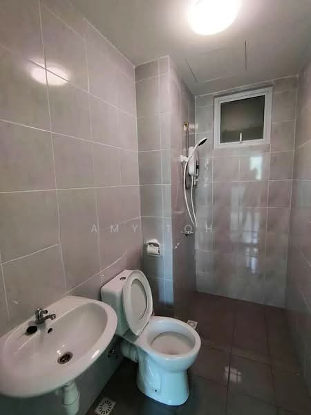 Kondominium untuk Dijual di i-Santorini - Amy Toh - Bathroom - PropertyGuru.com.my