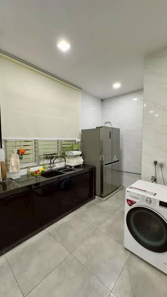 Rumah Berkembar untuk Dijual di Kulai (Johor) - Freya Gan - Kitchen - PropertyGuru.com.my