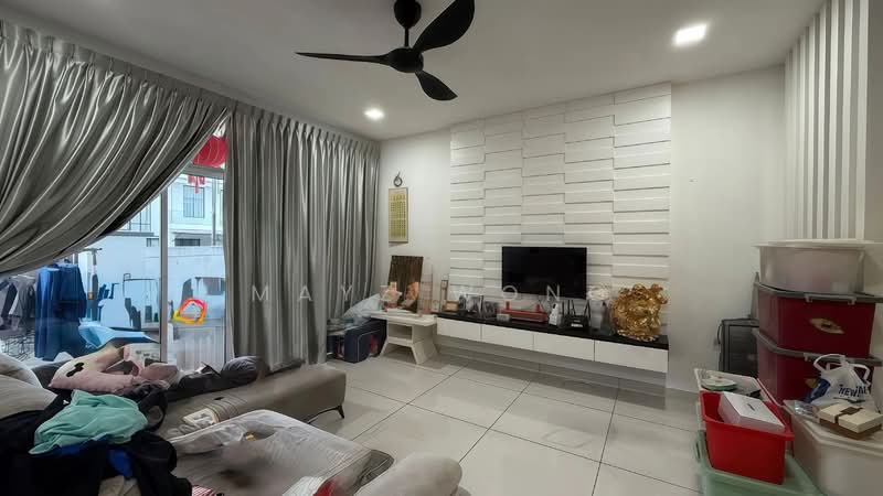 Rumah Kluster untuk Dijual di Taman Mutiara Rini (Skudai) - Mayz Wong - Living Room - PropertyGuru.com.my