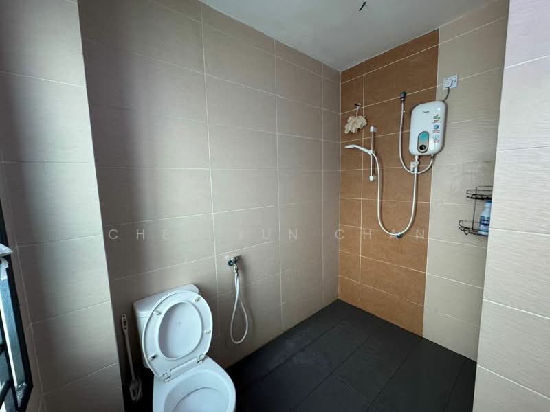 2-storey Terraced House for Rent in Skudai (Johor) - Chew Yun Chan - Bathroom - PropertyGuru.com.my