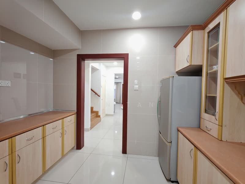 2-storey Terraced House for Sale in Taman Sungai Besi Indah (Seri Kembangan) - KEN TAN - Kitchen - PropertyGuru.com.my