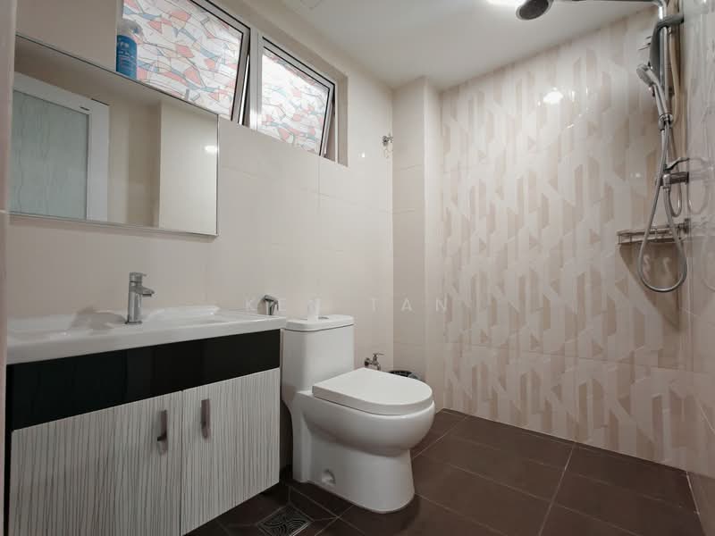 2-storey Terraced House for Sale in Taman Sungai Besi Indah (Seri Kembangan) - KEN TAN - Bathroom - PropertyGuru.com.my