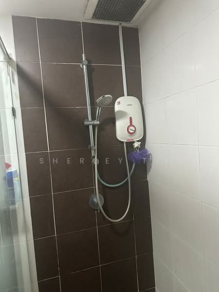 Servis Apartment untuk Disewa di Pacific Place - Sherley Tan - Bathroom - PropertyGuru.com.my