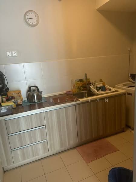 Servis Apartment untuk Disewa di Pacific Place - Sherley Tan - Kitchen - PropertyGuru.com.my