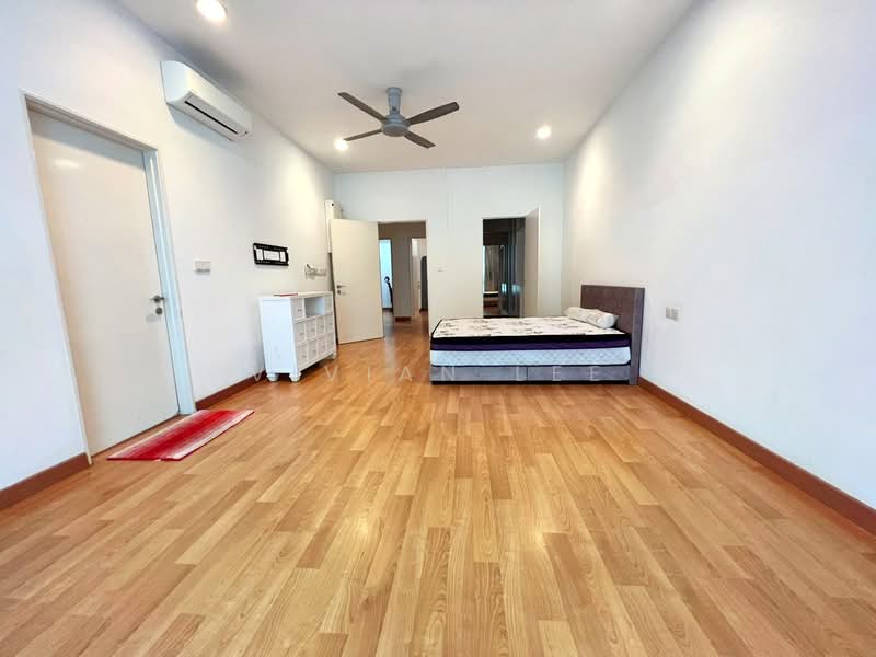 Rumah Teres 3 Tingkat untuk Dijual di Batu Caves (Selangor) - Vivian Lee - Bedroom - PropertyGuru.com.my