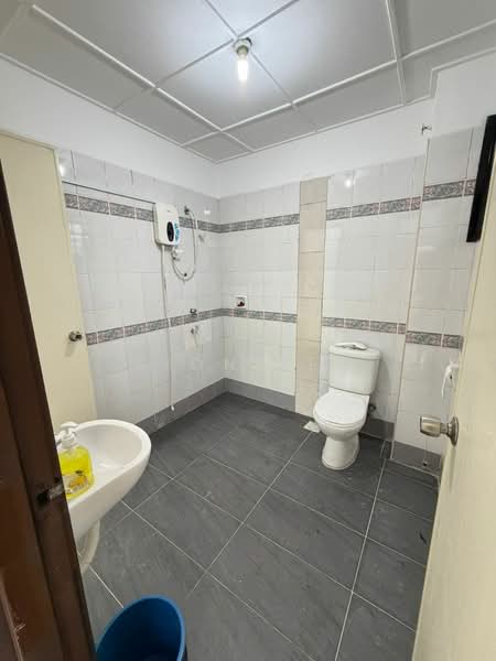 2-storey Terraced House for Rent in Skudai (Johor) - Fion Lee - Bathroom - PropertyGuru.com.my